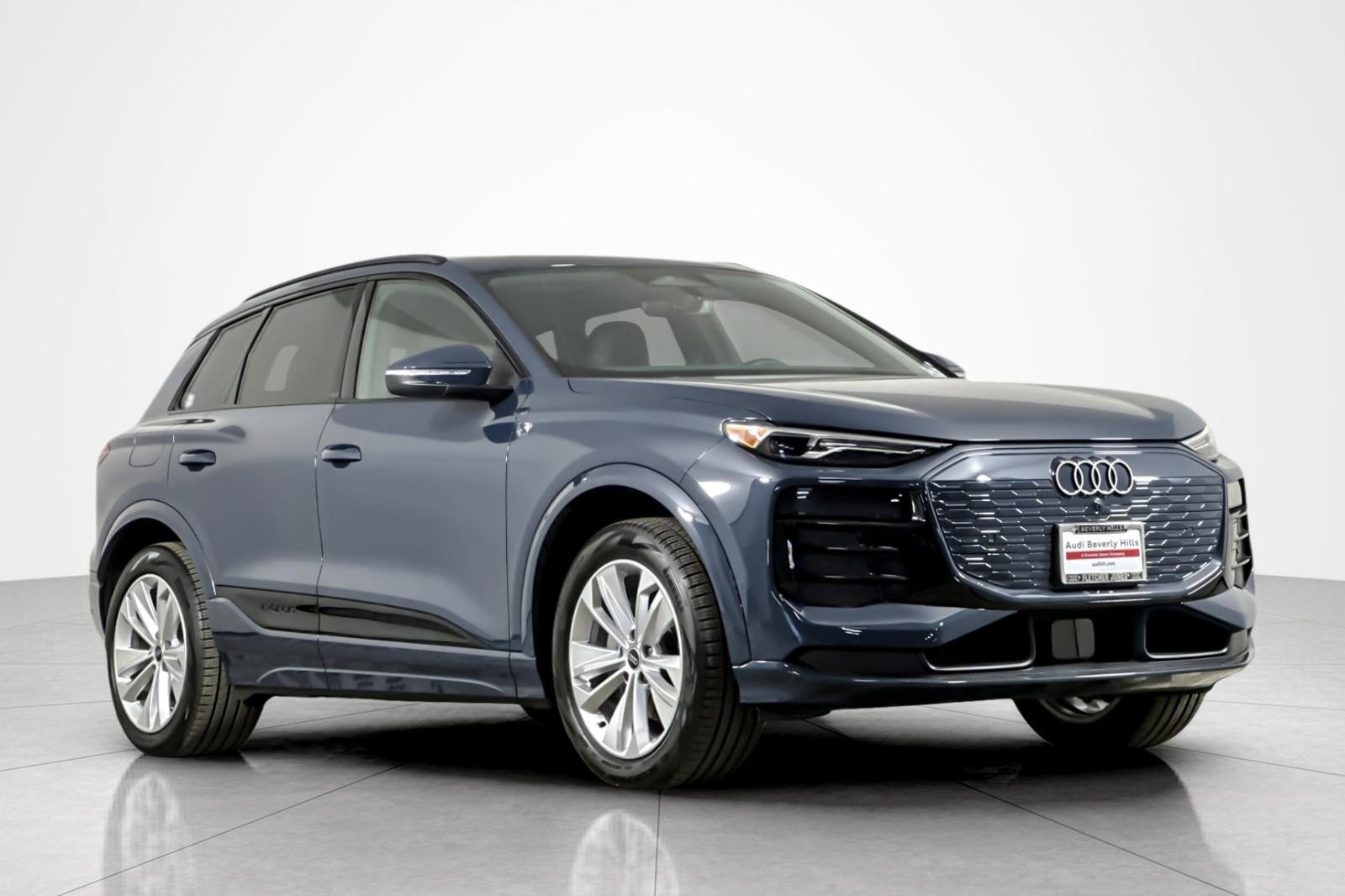 Used 2025 Audi Q6 e-tron Premium w/ Convenience Package image 7