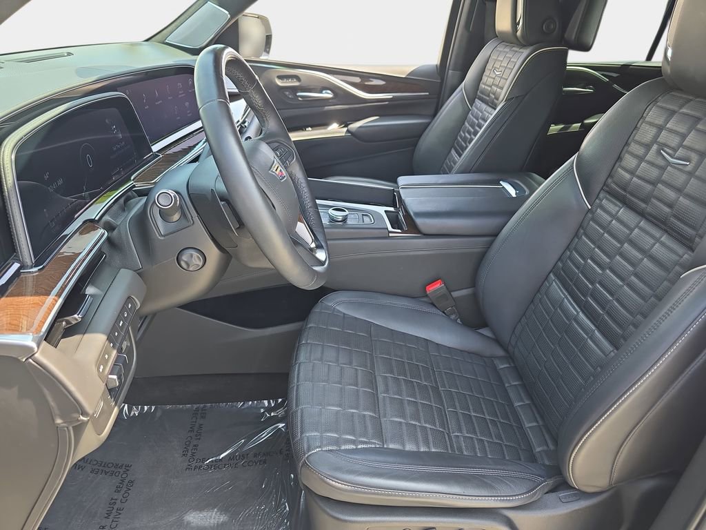 Used 2022 Cadillac Escalade Sport Platinum w/ LPO, ONYX Package AWD/4WD image 20