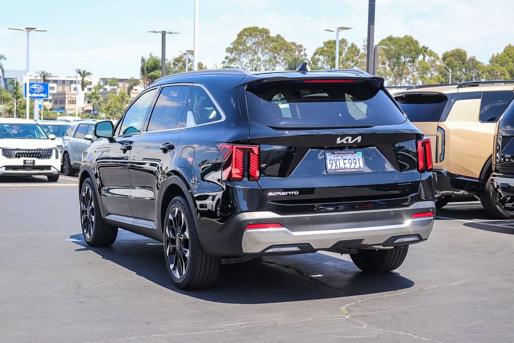 Used 2025 Kia Sorento SX FWD image 6