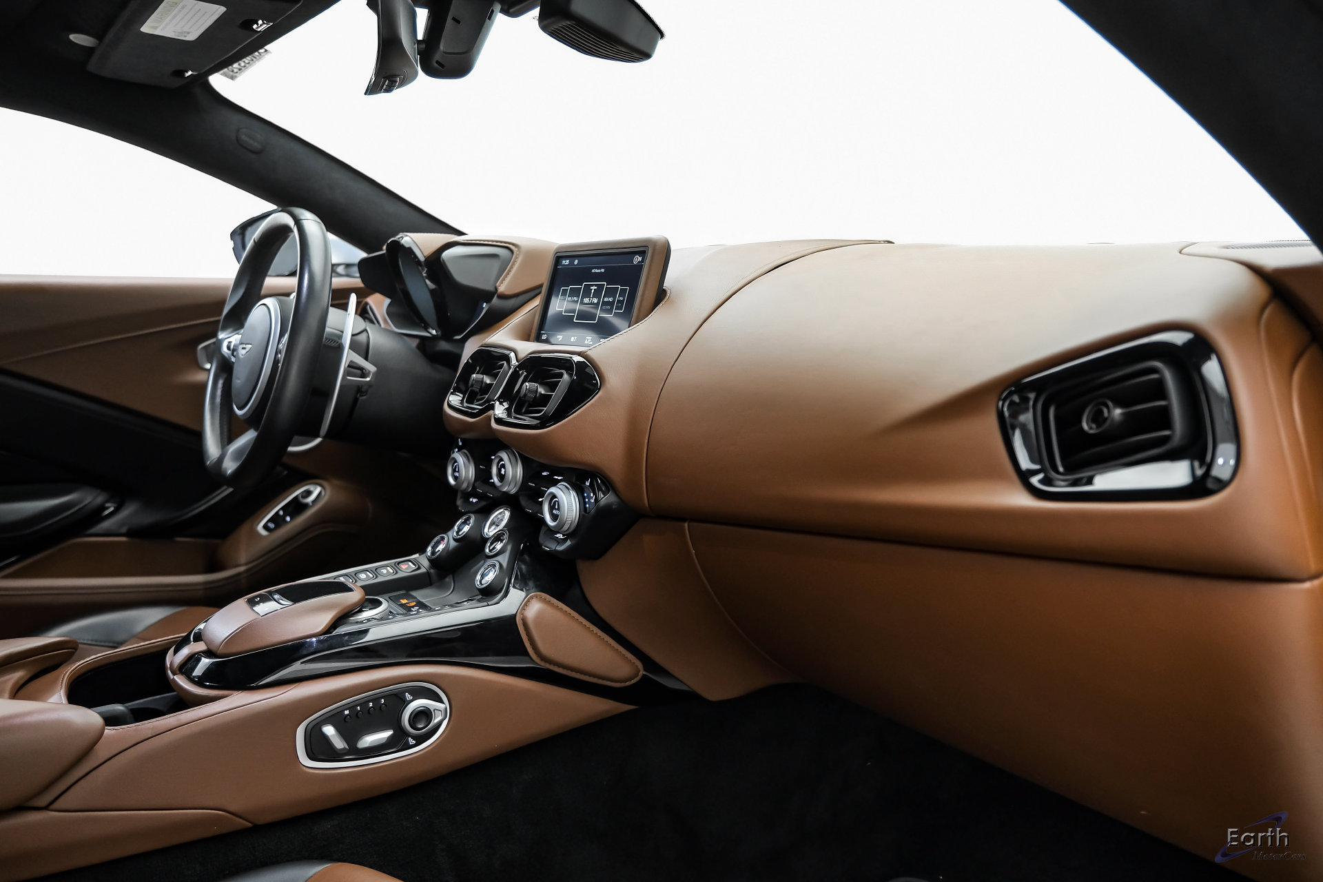 Used 2020 Aston Martin V8 Vantage Coupe RWD image 43