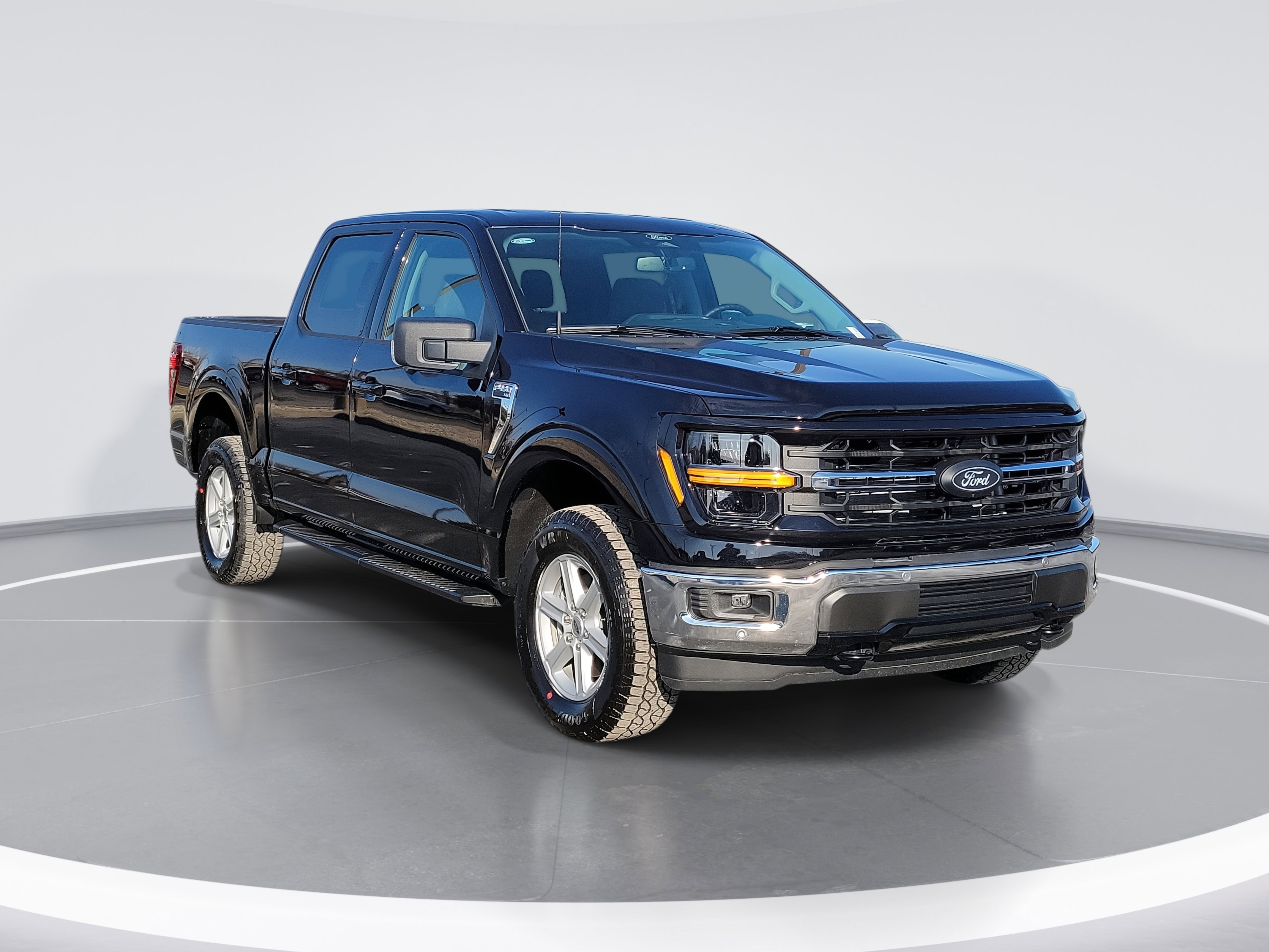 New 2026 Ford F150 XLT w/ Equipment Group 302A MID image 2