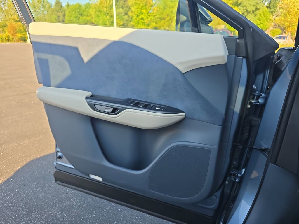 Used 2023 Lexus RZ 450e Premium image 29