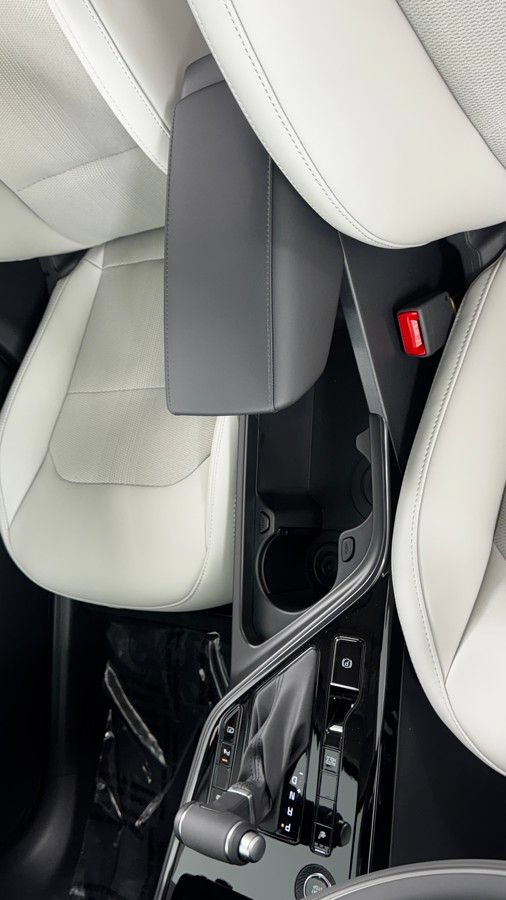 New 2026 Kia Niro EX FWD image 33