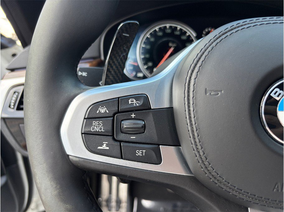 Used 2018 BMW M550i xDrive AWD/4WD image 29