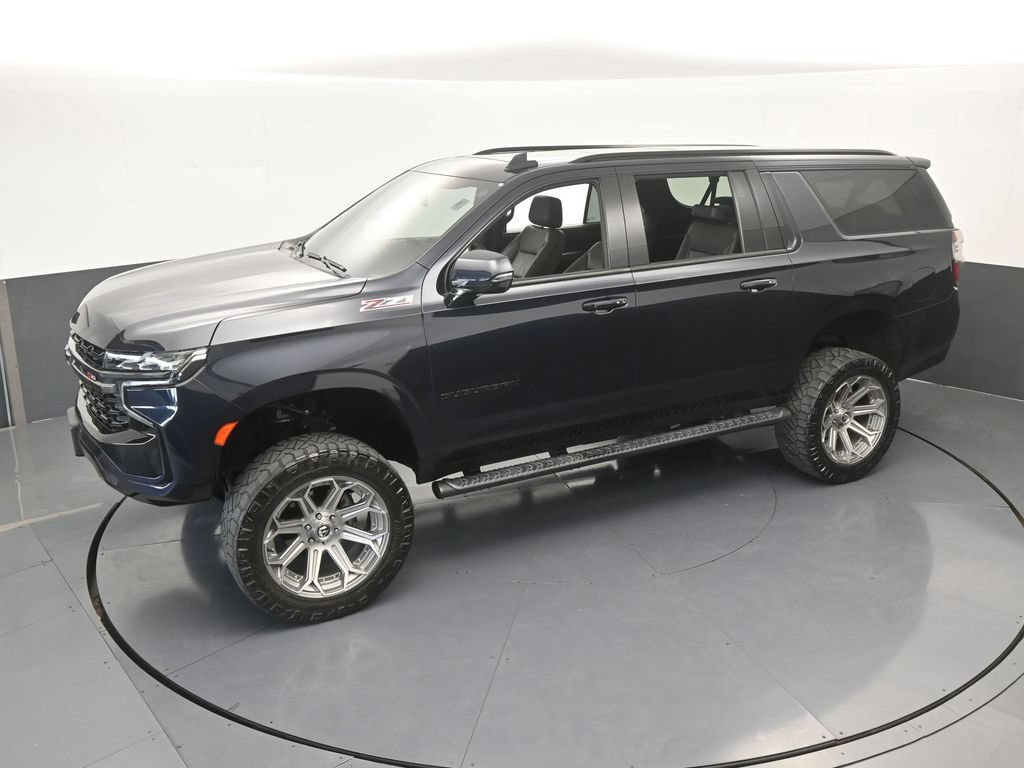 Used 2022 Chevrolet Suburban Z71 w/ Luxury Package AWD/4WD image 62