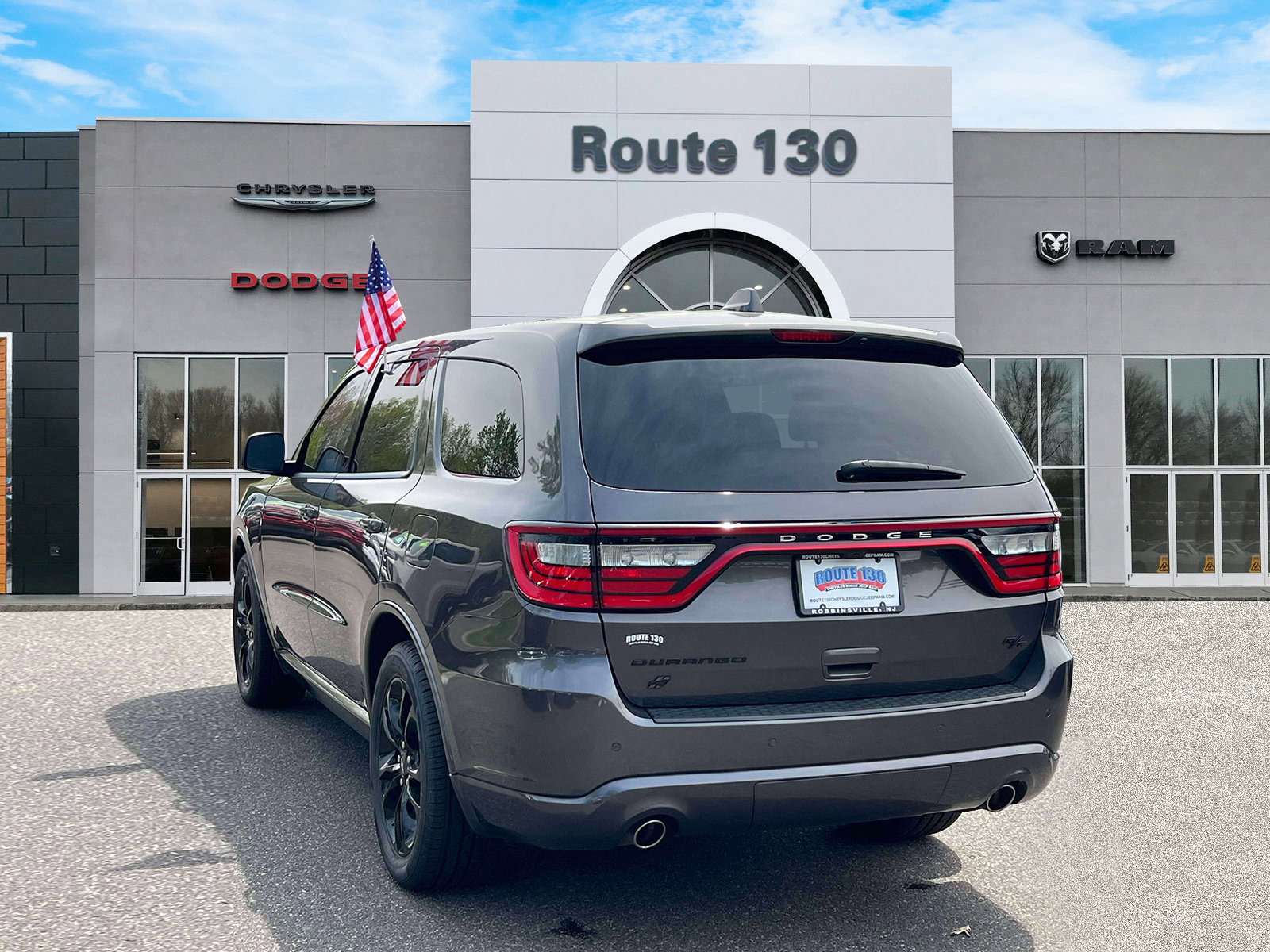 Certified 2020 Dodge Durango R/T w/ Blacktop Package AWD/4WD image 3