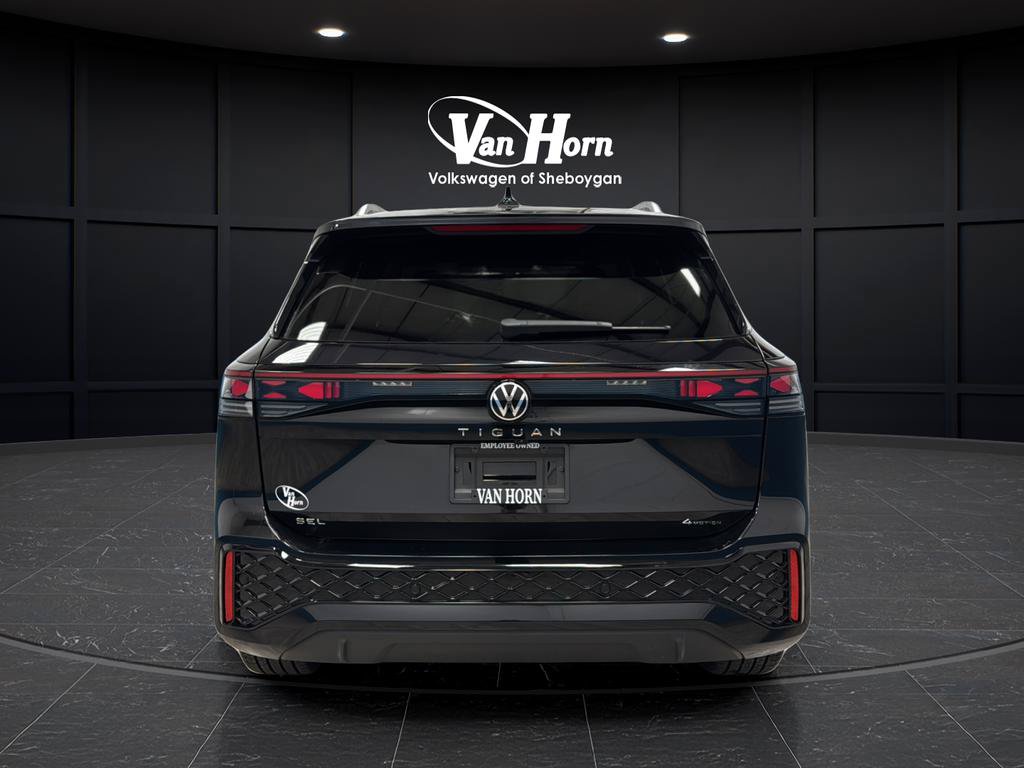 Used 2025 Volkswagen Tiguan SEL R-Line AWD/4WD image 6