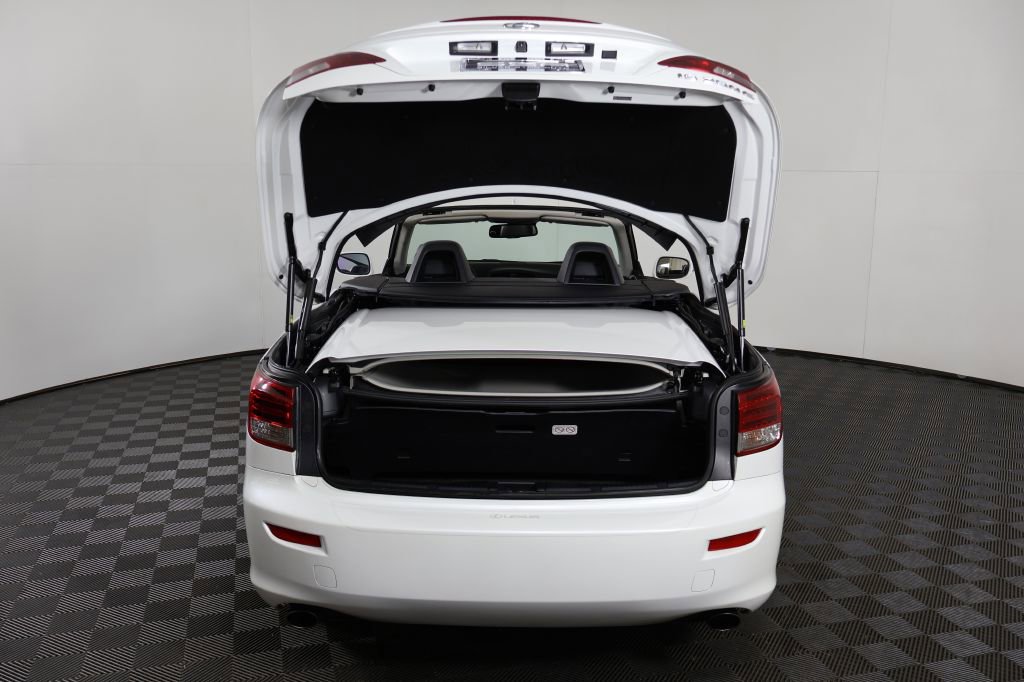 Used 2014 Lexus IS 250C 250 w/ Luxury Package image 26