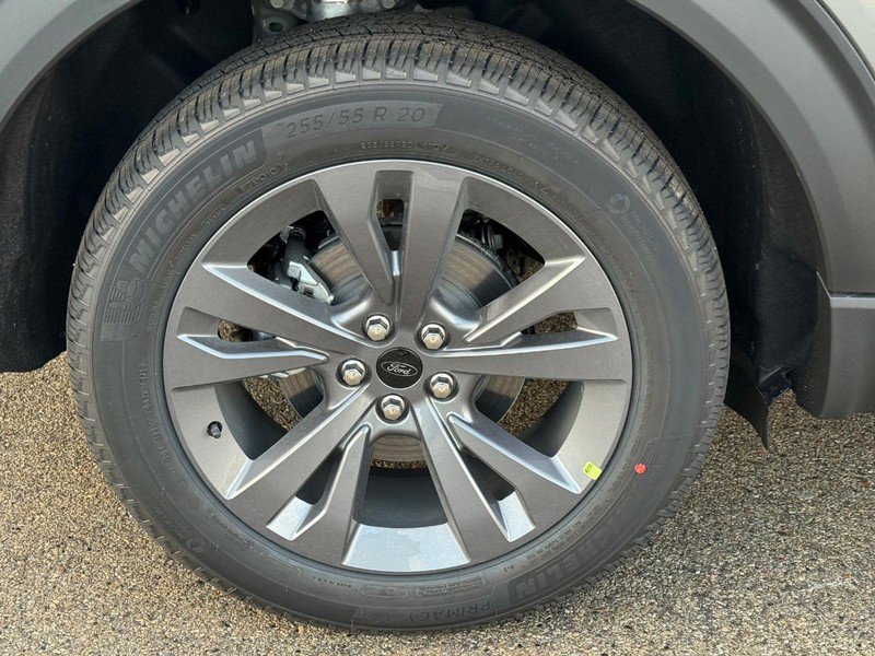 New 2026 Ford Explorer Active w/ Active Comfort Package image 5