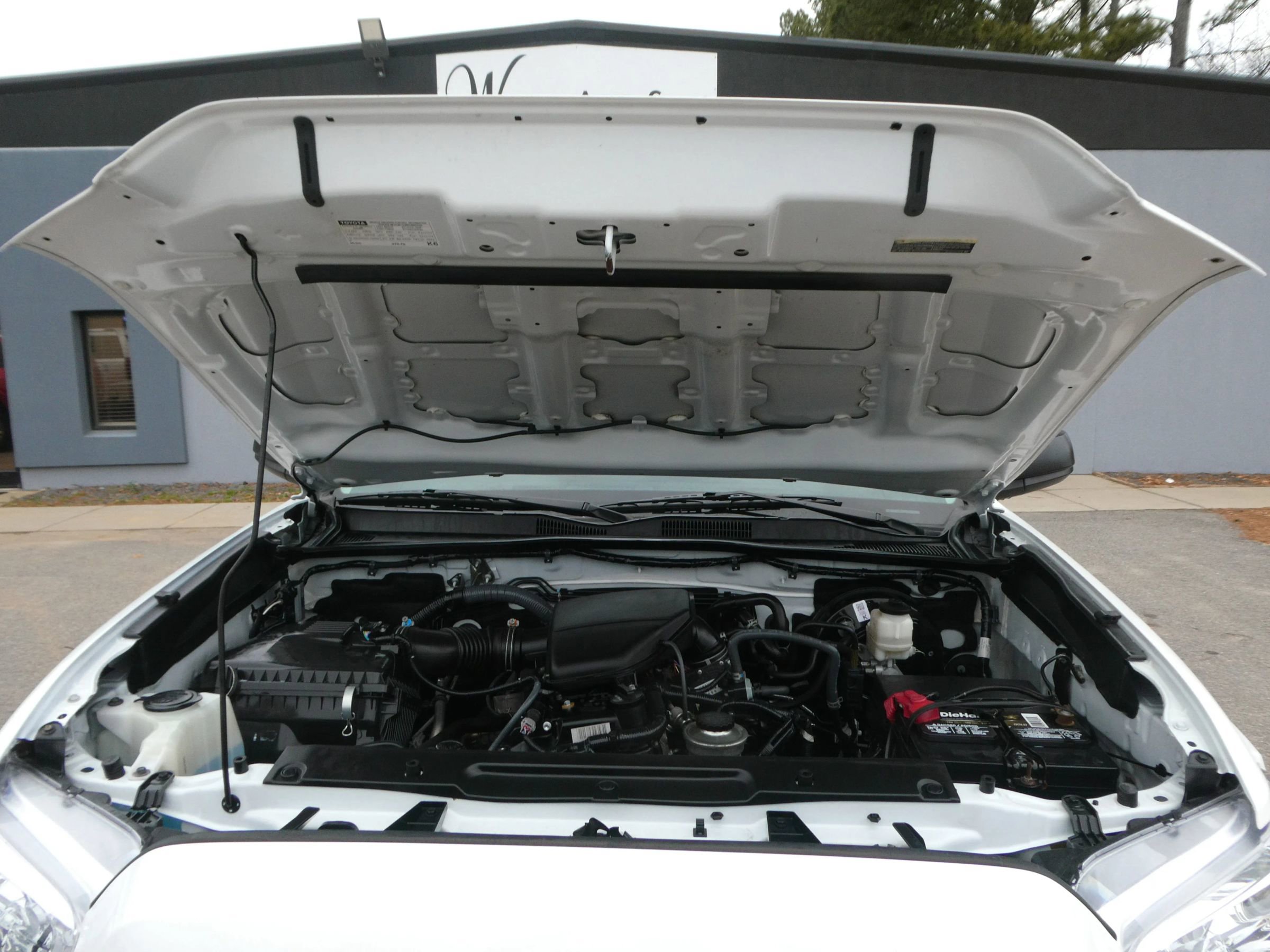 Used 2022 Toyota Tacoma SR image 33