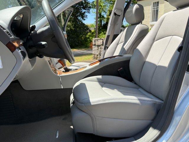 Used 2007 Mercedes-Benz E 350 Sedan image 30