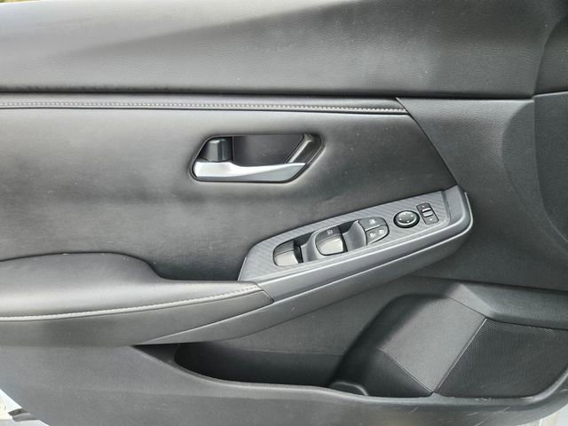Used 2024 Nissan Sentra SV FWD image 30