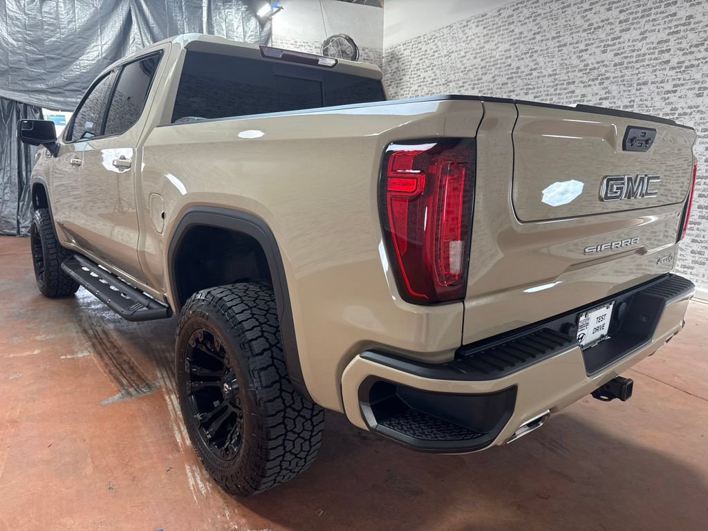 Used 2022 GMC Sierra 1500 AT4 w/ AT4 Preferred Package AWD/4WD image 5
