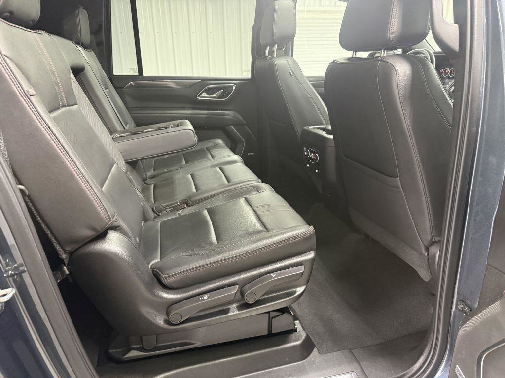 Used 2021 Chevrolet Suburban RST AWD/4WD image 29