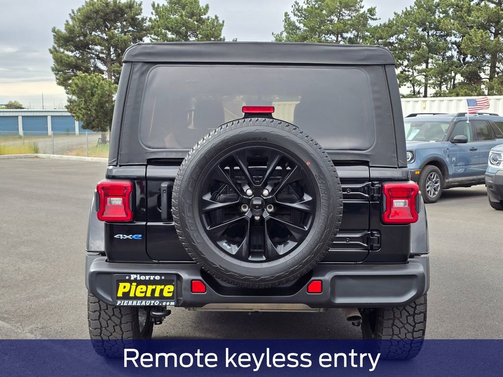 Used 2021 Jeep Wrangler Unlimited Sahara w/ Cold Weather Group AWD/4WD image 5