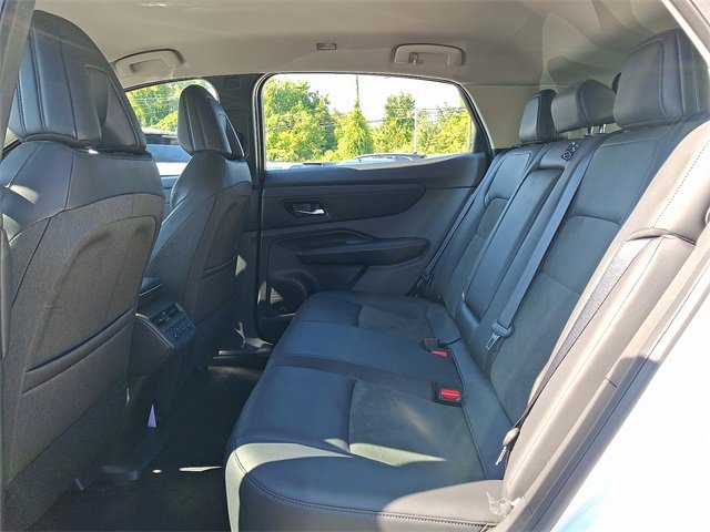 Used 2024 Nissan Ariya FWD image 10