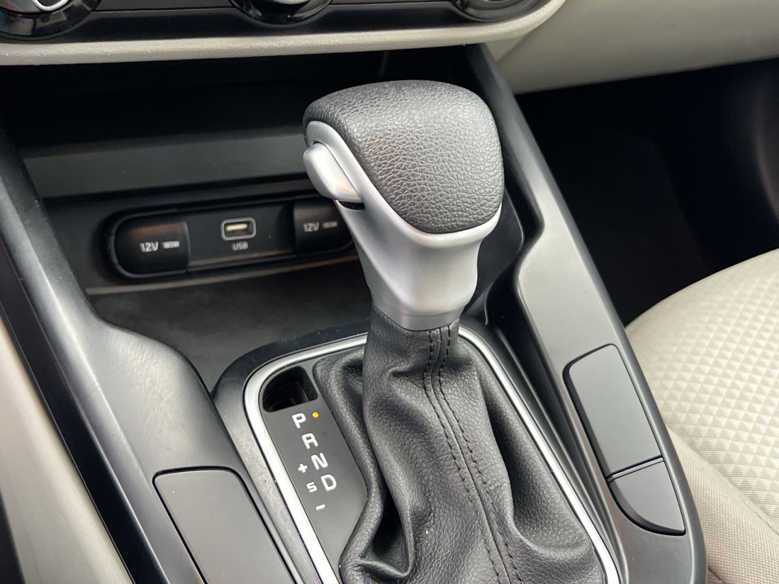 Used 2023 Kia Soul LX w/ Option Group 015 image 22