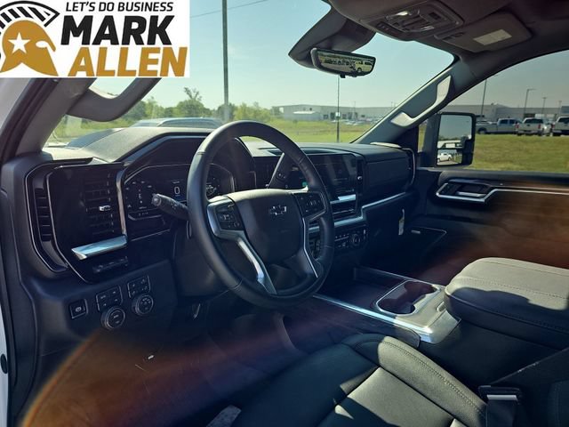 Used 2025 Chevrolet Silverado 2500 LTZ w/ LTZ Plus Package AWD/4WD image 10