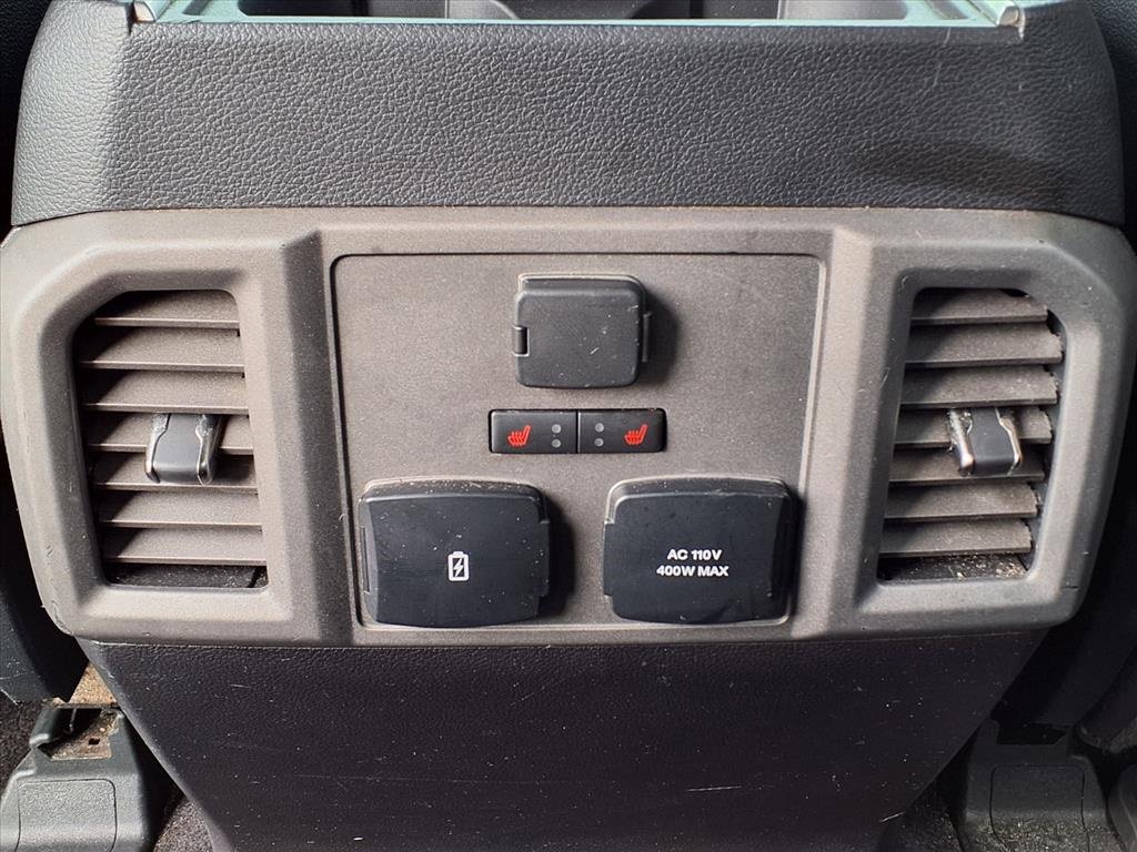 Used 2017 Ford F150 Raptor w/ Equipment Group 802A Luxury image 16