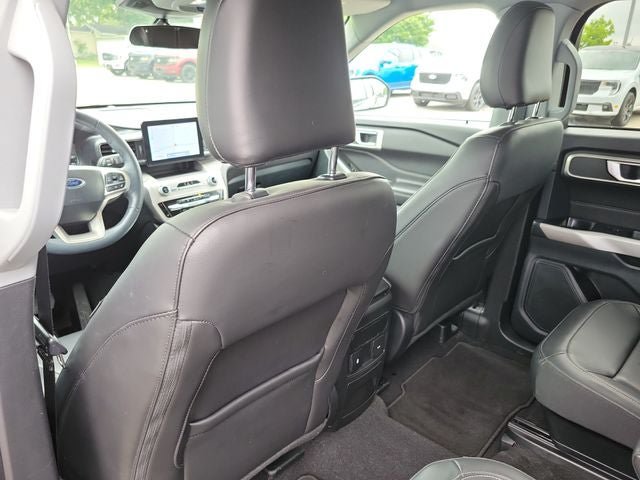 Used 2024 Ford Explorer XLT w/ Equipment Group 202A AWD/4WD image 24