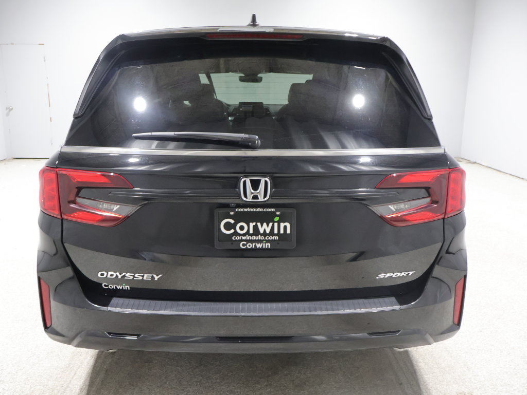Used 2025 Honda Odyssey Sport-L image 3