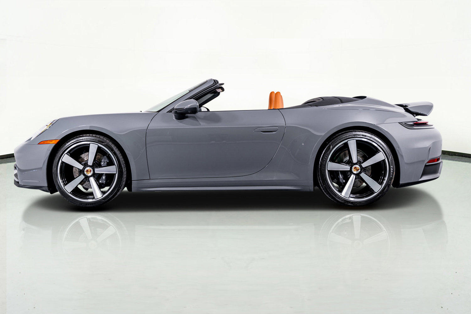 Used 2025 Porsche 911 Carrera image 20