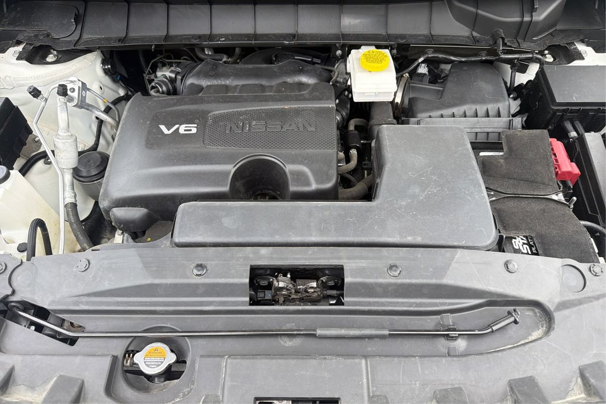Used 2022 Nissan Pathfinder SL w/ Lighting Package (N92) AWD/4WD image 23