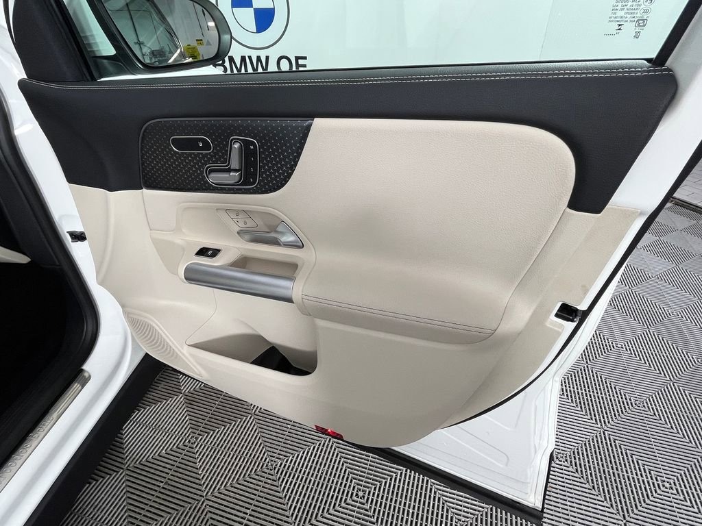 Used 2025 Mercedes-Benz GLA 250 4MATIC image 21