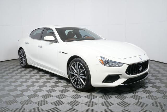 Used 2021 Maserati Ghibli S image 21