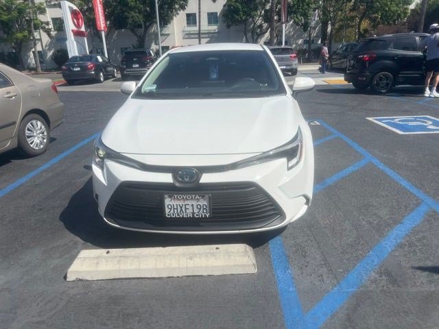 Certified 2023 Toyota Corolla LE FWD image 2