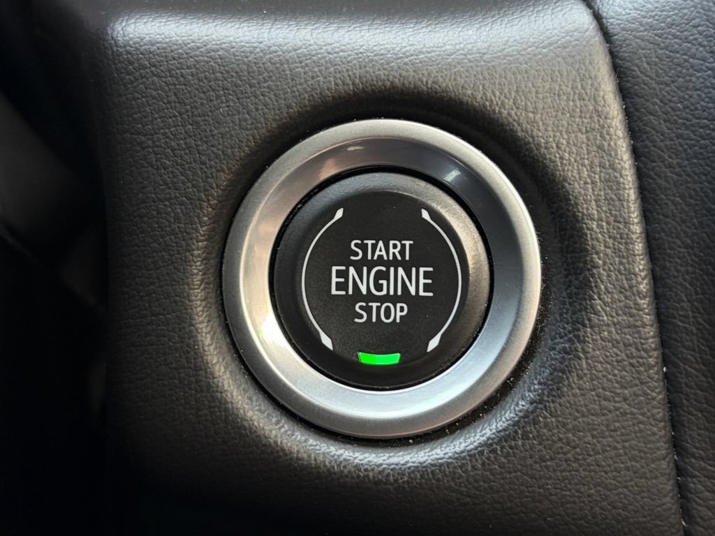 Used 2024 Chevrolet Suburban Z71 AWD/4WD image 27
