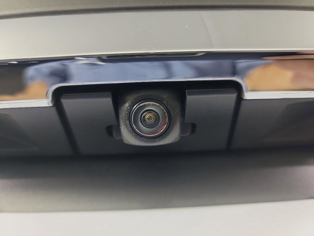 Used 2019 Lexus LS 500h AWD image 7