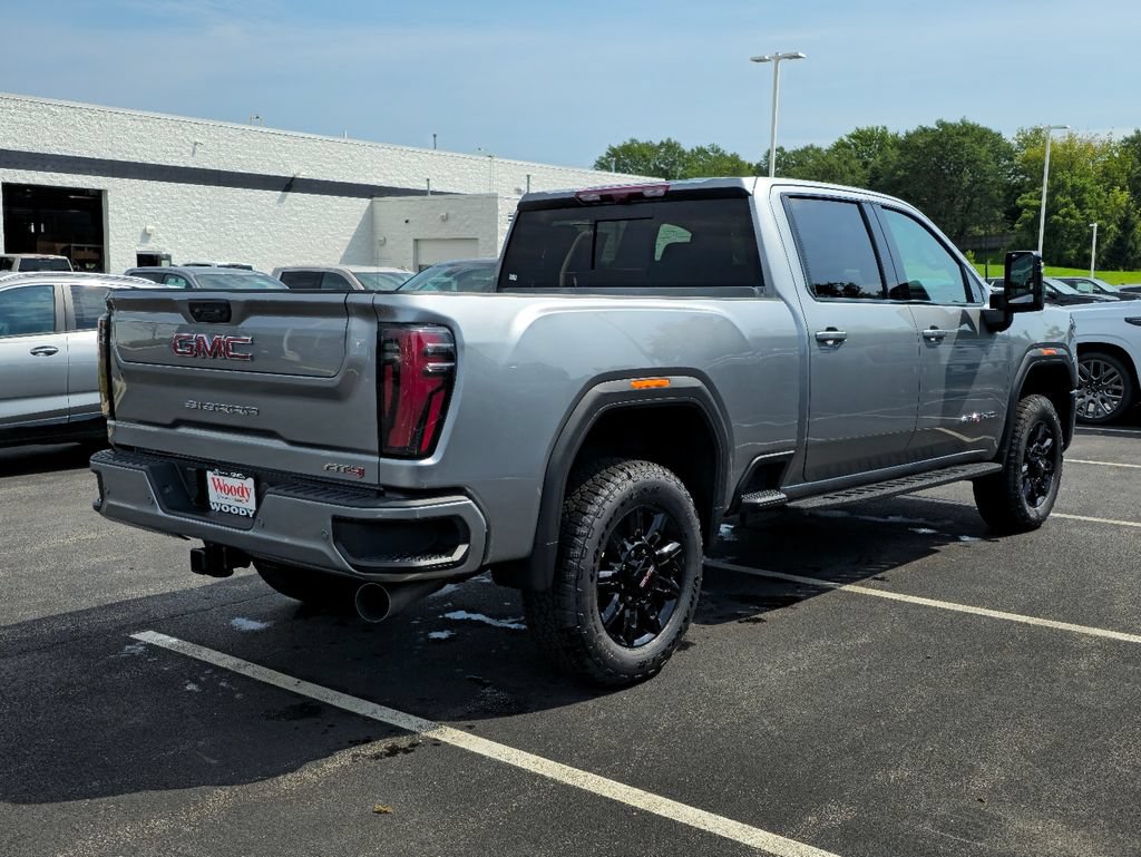 New 2026 GMC Sierra 2500 AT4 w/ AT4 Premium Plus Package AWD/4WD image 8