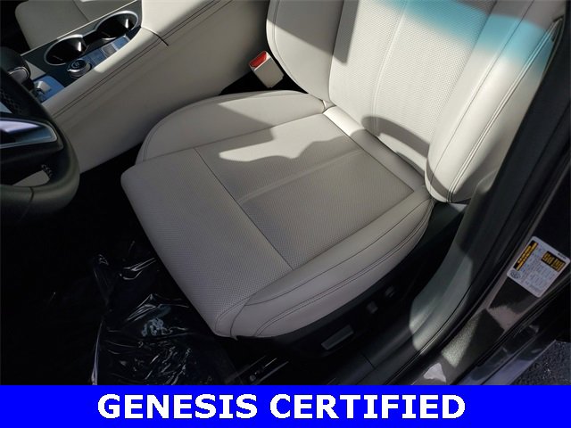 Certified 2025 Genesis G70 2.5T image 12