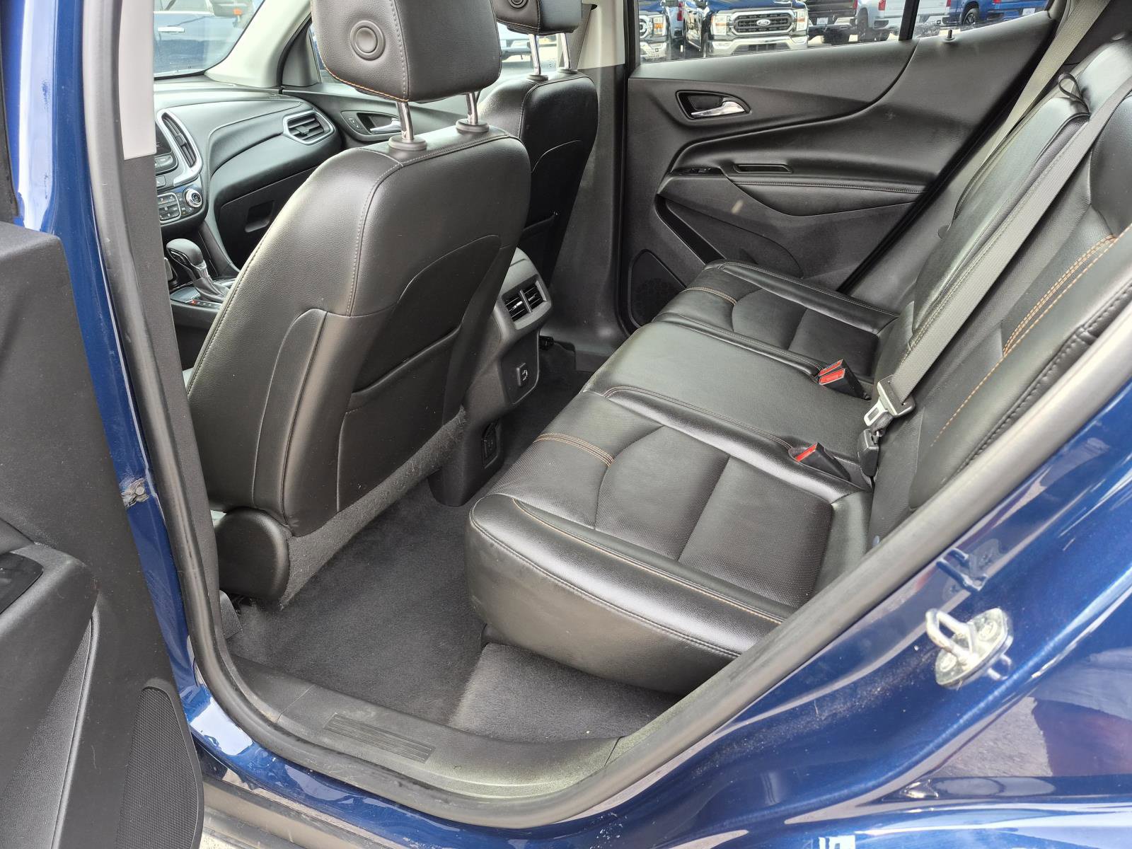 Used 2022 Chevrolet Equinox Premier FWD image 3