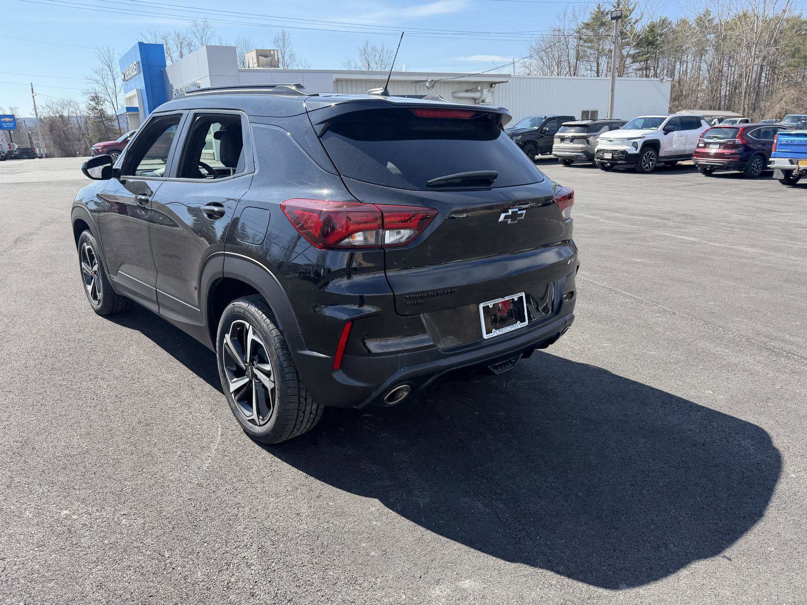 Used 2023 Chevrolet TrailBlazer RS w/ Convenience Package AWD/4WD image 5
