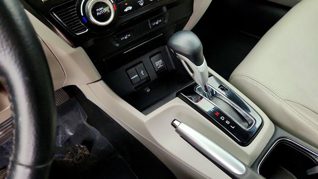 Used 2015 Honda Civic EX-L image 17