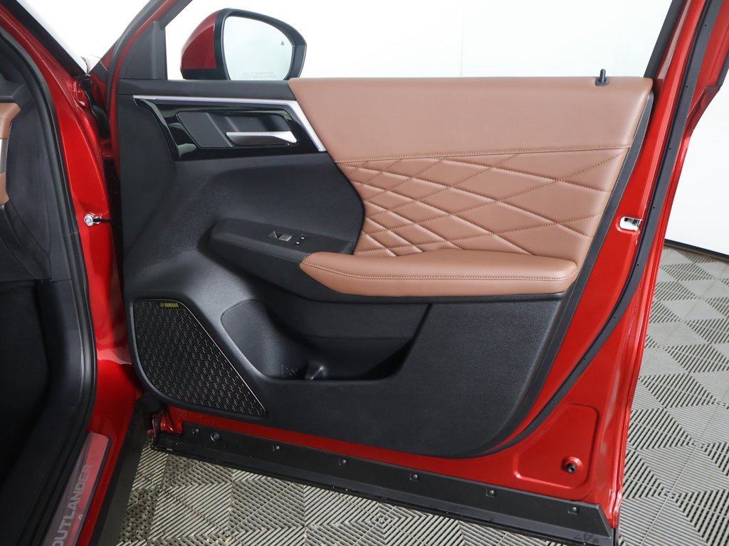 New 2026 Mitsubishi Outlander SEL image 31