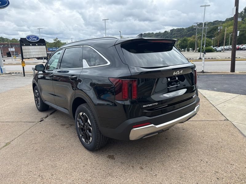 New 2026 Kia Sorento S w/ S Panoramic Sunroof Package image 5