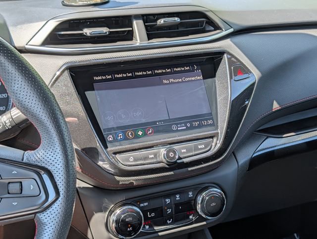 Used 2022 Chevrolet TrailBlazer RS w/ Technology Package FWD image 18