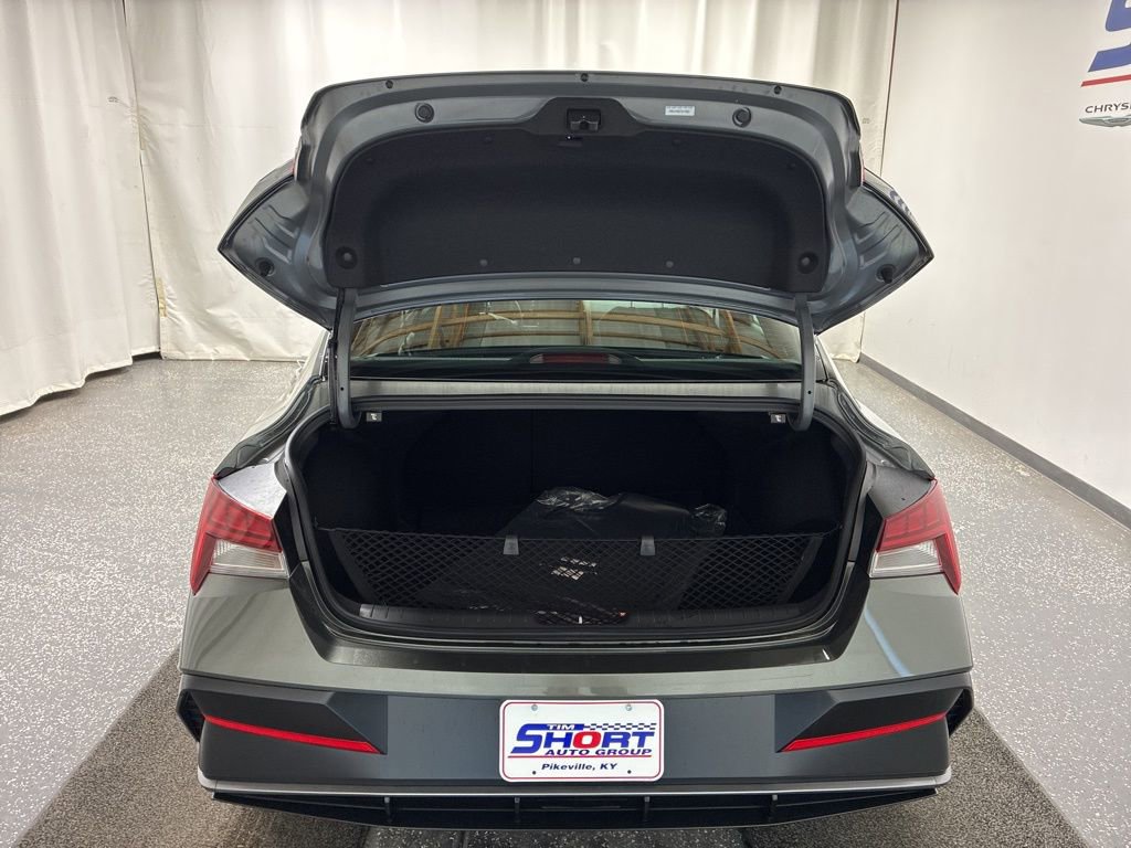 New 2026 Hyundai Elantra SEL Sport Premium FWD image 6