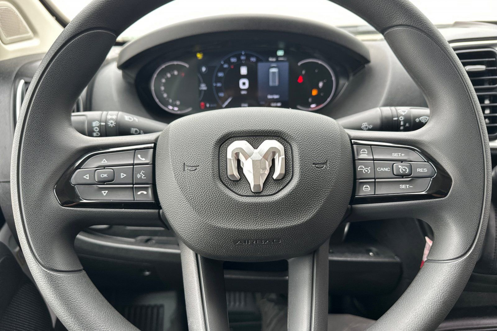 New 2026 RAM ProMaster 2500 w/ Quick Order Package 22G SLT image 23