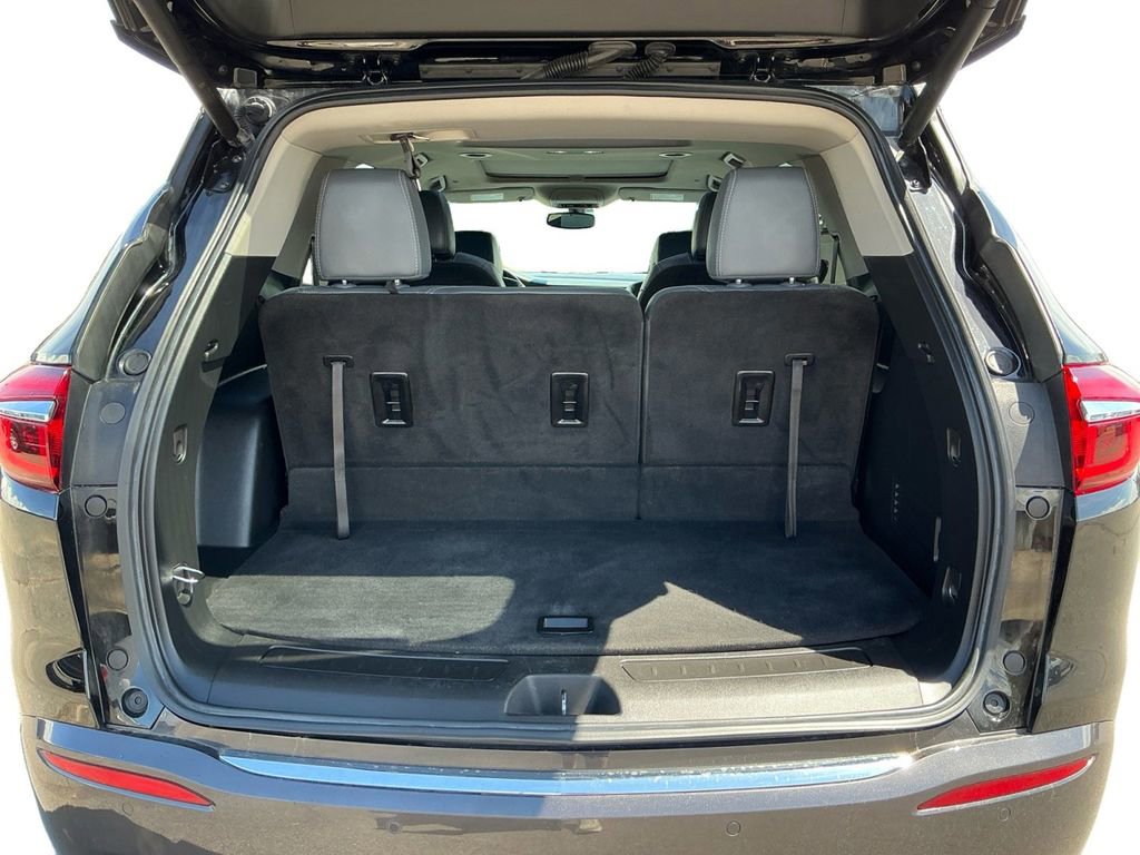Used 2020 Buick Enclave Essence image 24