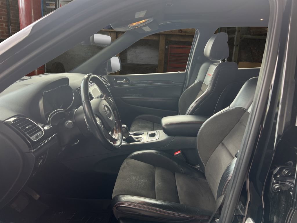 Used 2020 Jeep Grand Cherokee Trailhawk image 19