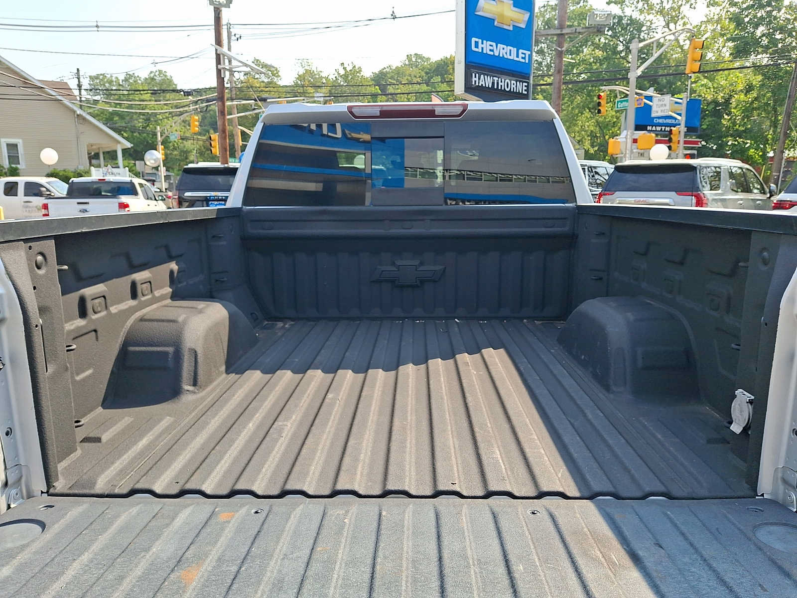 Certified 2022 Chevrolet Silverado 1500 LT w/ Safety Package AWD/4WD image 27