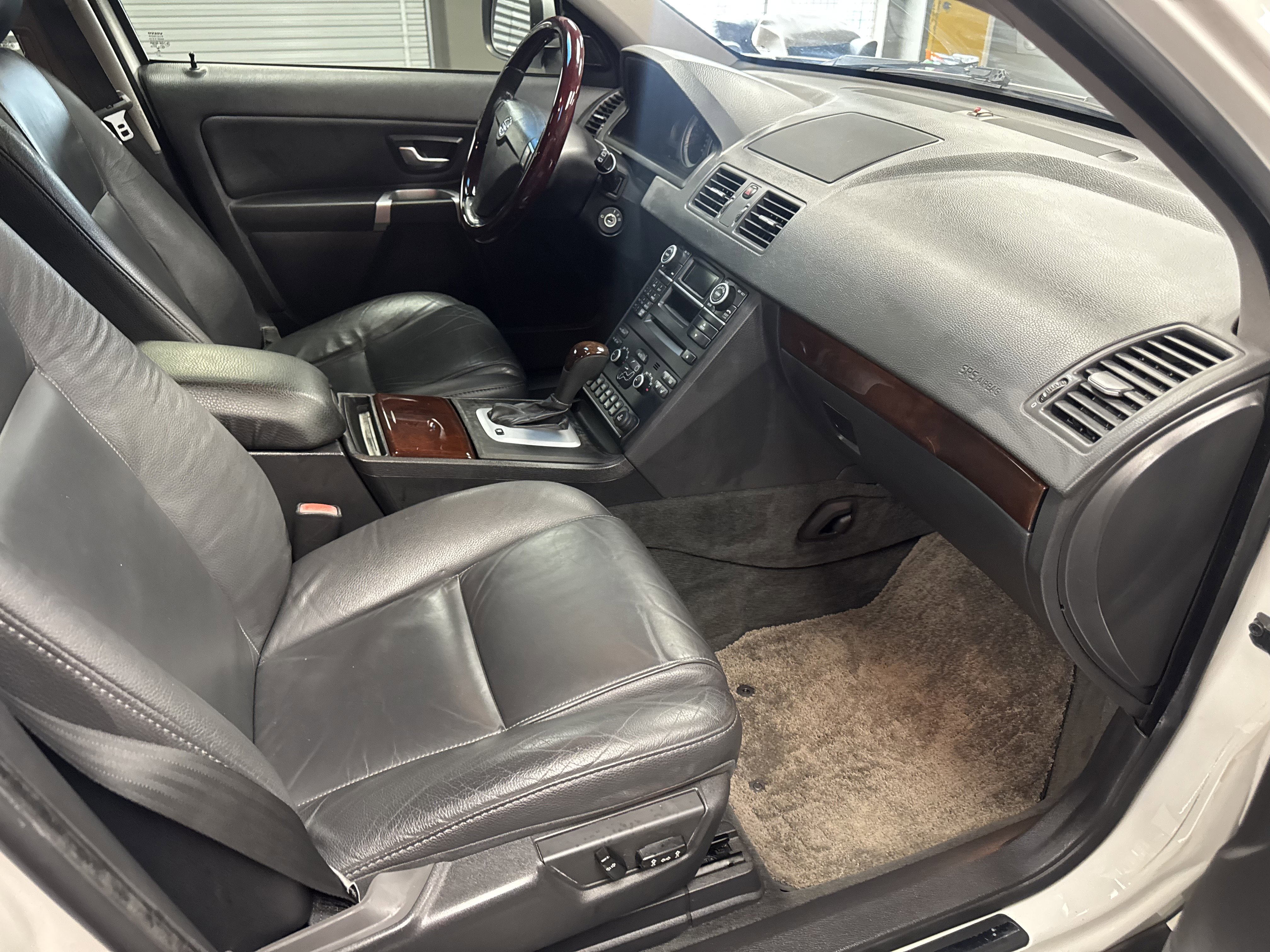 Used 2014 Volvo XC90 3.2 w/ Climate Package FWD image 12