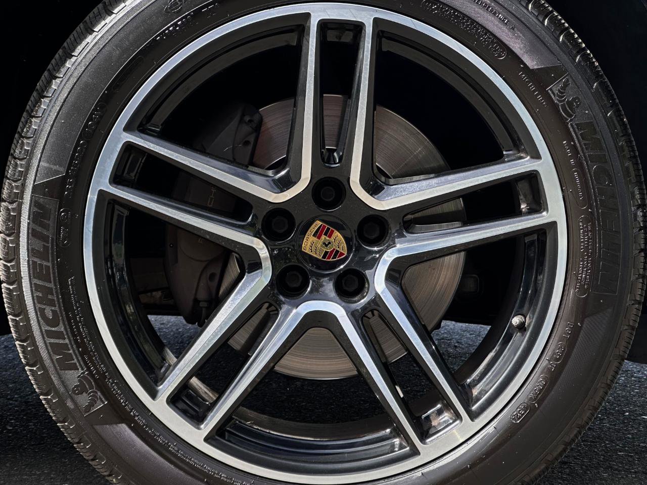 Used 2020 Porsche Macan image 17