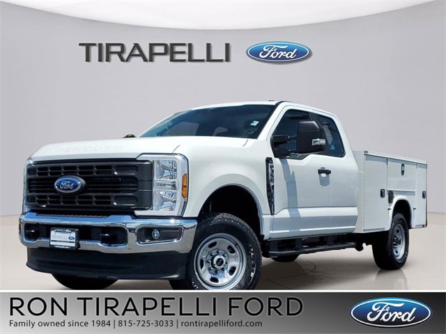 New 2025 Ford F350 XL w/ XL Chrome Package