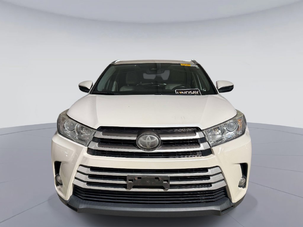 Used 2017 Toyota Highlander XLE AWD/4WD image 2