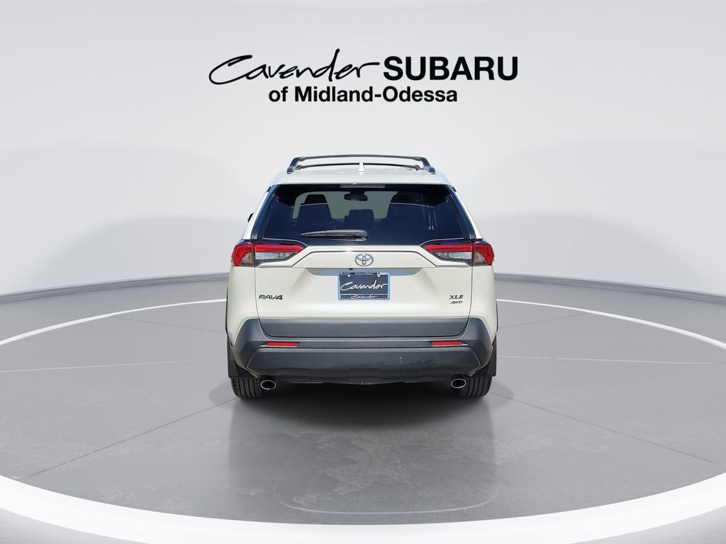 Used 2021 Toyota RAV4 XLE Premium image 7